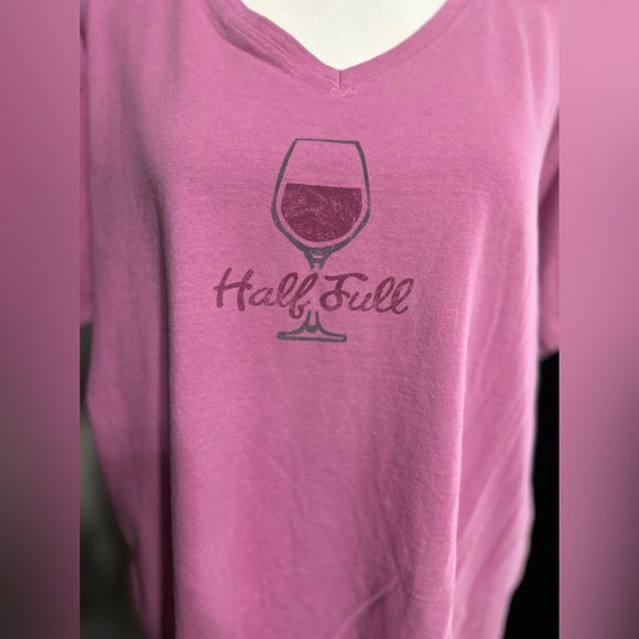 Life is good, half full wine glass, v-neck, XL, pet/smoke free home. - Picture 10 of 10